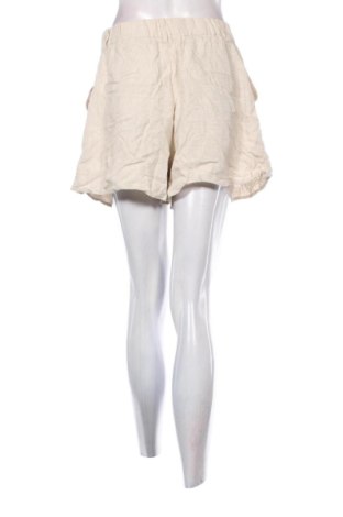 Damen Shorts Stradivarius, Größe M, Farbe Mehrfarbig, Preis 12,99 €