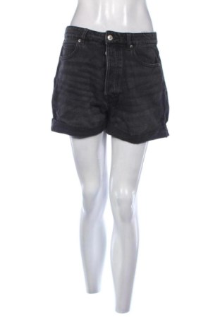 Дамски къс панталон Stradivarius, Размер M, Цвят Черен, Цена 9,78 €