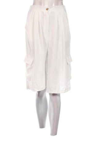 Дамски къс панталон Unbranded, Размер S, Цвят Бял, Цена 6,13 €