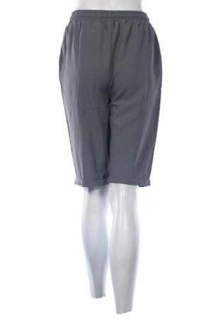 Дамски къс панталон Unbranded, Размер M, Цвят Сив, Цена 10,00 €
