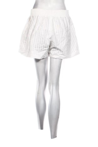 Дамски къс панталон Unbranded, Размер L, Цвят Многоцветен, Цена 10,00 €