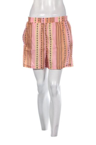 Дамски къс панталон Unbranded, Размер M, Цвят Многоцветен, Цена 10,22 €