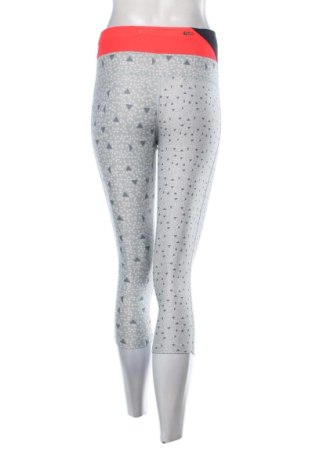 Dámske legíny  Nike, Veľkosť S, Farba Viacfarebná, Cena  17,00 €