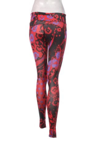 Дамски клин Nike, Размер S, Цвят Многоцветен, Цена 17,89 €