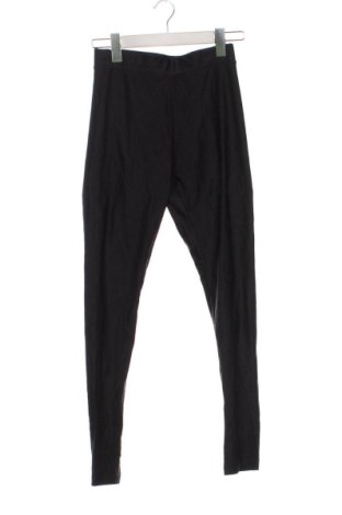 Дамски клин Pull&Bear, Размер XS, Цвят Черен, Цена 13,80 €