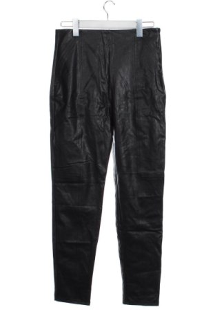 Дамски клин Stradivarius, Размер M, Цвят Черен, Цена 16,36 €