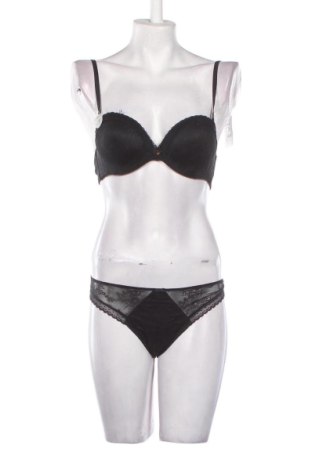 Damski zestaw Gisela, Rozmiar XL, Kolor Czarny, Cena 126,43 zł