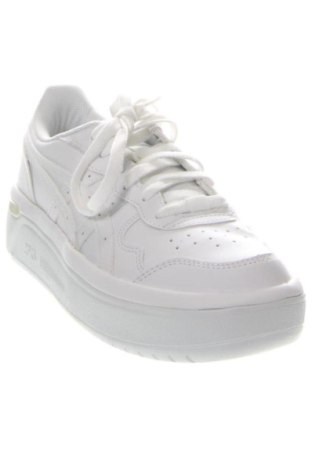 Дамски обувки ASICS, Размер 39, Цвят Бял, Цена 104,81 €