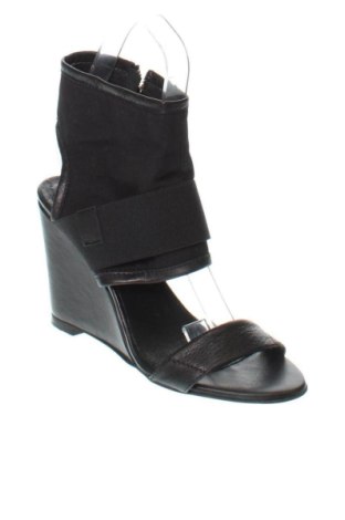 Obuwie damskie Hand Made, Rozmiar 39, Kolor Czarny, Cena 200,41 zł