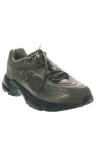 Încălțăminte de damă New Balance, Mărime 40, Culoare Verde, Preț 644,99 Lei