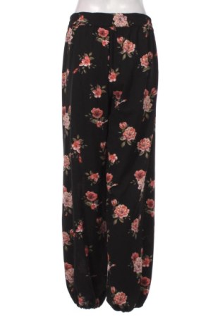 Γυναικείο παντελόνι B.Young, Μέγεθος M, Χρώμα Πολύχρωμο, Τιμή 20,99 €