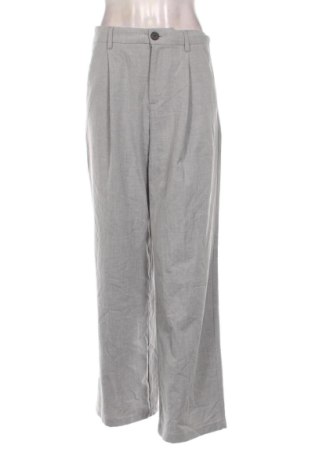 Damskie spodnie Bershka, Rozmiar M, Kolor Szary, Cena 37,99 zł