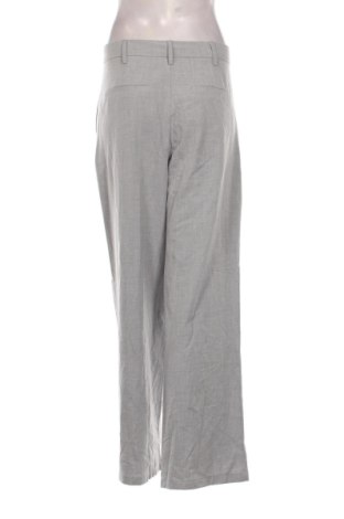 Damskie spodnie Bershka, Rozmiar M, Kolor Szary, Cena 37,99 zł