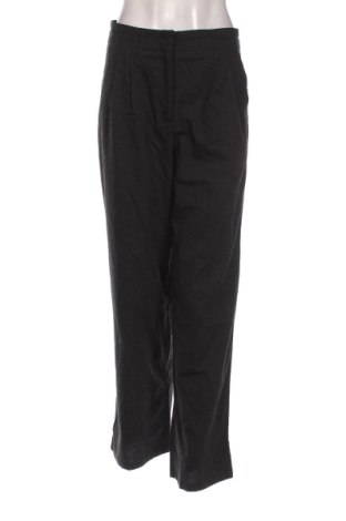 Damskie spodnie Bershka, Rozmiar S, Kolor Czarny, Cena 166,99 zł