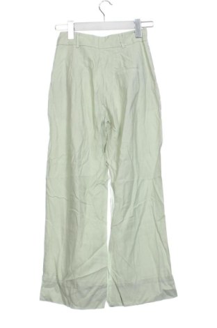 Damskie spodnie Bershka, Rozmiar XS, Kolor Zielony, Cena 35,99 zł