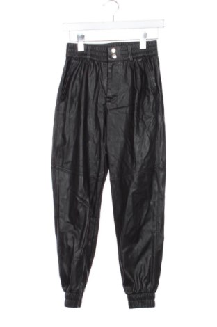 Női nadrág Bershka, Méret XS, Szín Fekete, Ár 6 198 Ft