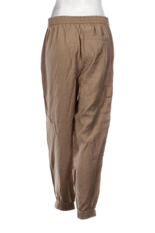 Дамски панталон Comma,, Размер M, Цвят Бежов, Цена 32,00 €