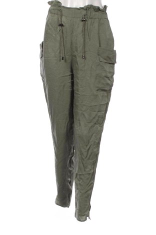 Γυναικείο παντελόνι Emporio Armani, Μέγεθος M, Χρώμα Πράσινο, Τιμή 137,99 €