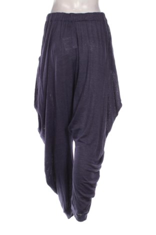 Damskie spodnie Irina Schrotter, Rozmiar M, Kolor Fioletowy, Cena 559,16 zł