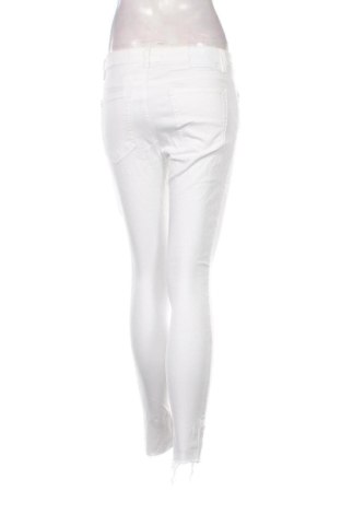 Γυναικείο παντελόνι Jennyfer, Μέγεθος S, Χρώμα Λευκό, Τιμή 17,99 €