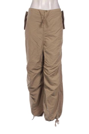 Дамски панталон Monki, Размер M, Цвят Бежов, Цена 13,00 €