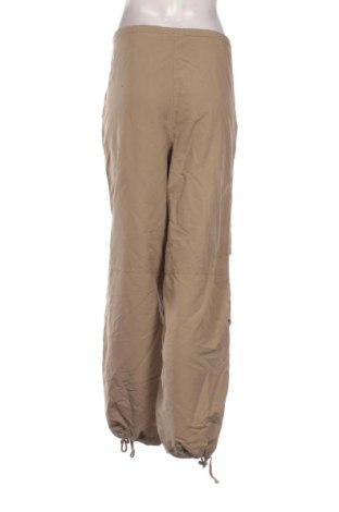 Дамски панталон Monki, Размер M, Цвят Бежов, Цена 13,00 €