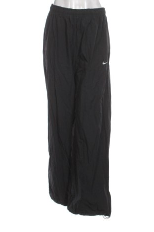 Damenhose Nike, Größe M, Farbe Schwarz, Preis 82,99 €
