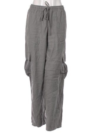 Дамски панталон Piazza Italia, Размер XL, Цвят Сив, Цена 15,33 €