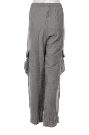 Дамски панталон Piazza Italia, Размер XL, Цвят Сив, Цена 15,33 €