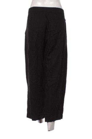 Γυναικείο παντελόνι Pull&Bear, Μέγεθος M, Χρώμα Μαύρο, Τιμή 28,99 €