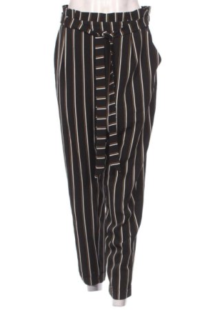 Дамски панталон Pull&Bear, Размер L, Цвят Многоцветен, Цена 15,33 €