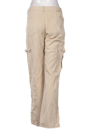 Дамски панталон Pull&Bear, Размер L, Цвят Бежов, Цена 15,00 €
