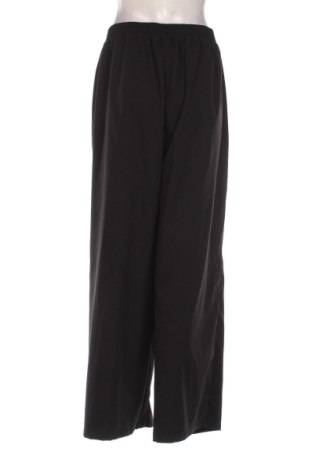 Дамски панталон SHEIN, Размер 3XL, Цвят Черен, Цена 15,00 €