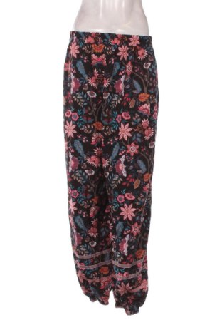 Damskie spodnie SHEIN, Rozmiar XXL, Kolor Kolorowy, Cena 78,99 zł