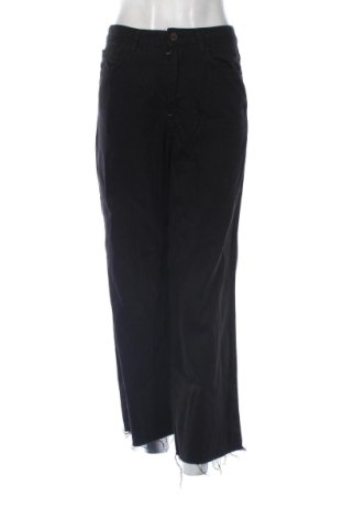 Damenhose Stradivarius, Größe S, Farbe Schwarz, Preis 15,00 €