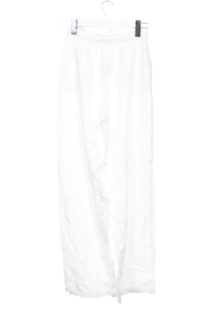 Damenhose Stradivarius, Größe XS, Farbe Weiß, Preis € 15,00
