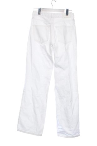 Damenhose Stradivarius, Größe S, Farbe Weiß, Preis € 14,77