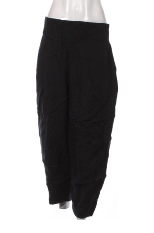Damskie spodnie Trine Kryger Simonsen, Rozmiar L, Kolor Czarny, Cena 258,99 zł