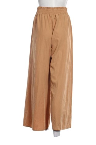 Дамски панталон Unbranded, Размер M, Цвят Бежов, Цена 15,33 €