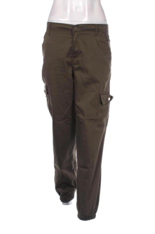 Дамски панталон Unbranded, Размер L, Цвят Зелен, Цена 15,00 €