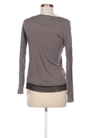 Dámský svetr Sisley, Velikost M, Barva Šedá, Cena  939,00 Kč