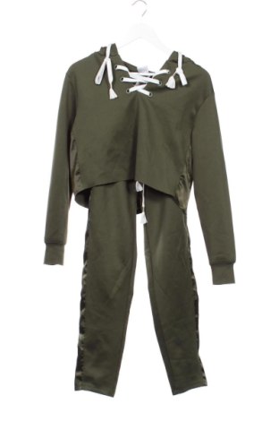 Дамски спортен екип Bershka, Размер XS, Цвят Зелен, Цена 35,00 €