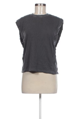 Дамски топ Sessun, Размер M, Цвят Сив, Цена 32,21 €