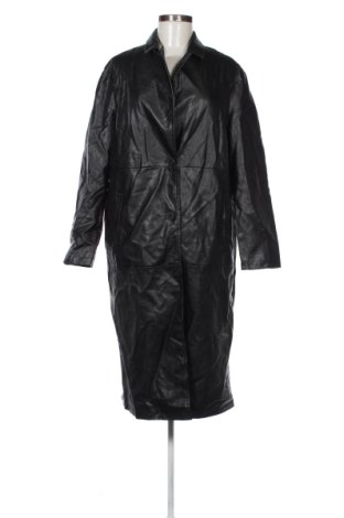 Palton din blană pentru damă Clockhouse, Mărime XL, Culoare Negru, Preț 549,99 Lei