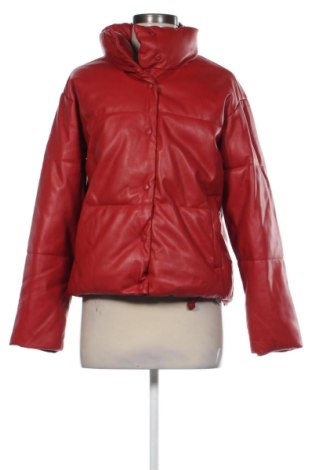 Дамско кожено яке Stradivarius, Размер S, Цвят Червен, Цена 27,60 €