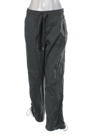 Damen Sporthose Layers, Größe M, Farbe Mehrfarbig, Preis 17,00 €