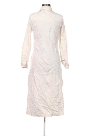 Damenjacke Piombo, Größe M, Farbe Ecru, Preis 59,99 €