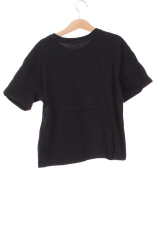 Детска тениска Calvin Klein Jeans, Размер 8-9y/ 134-140 см, Цвят Черен, Цена 10,00 €