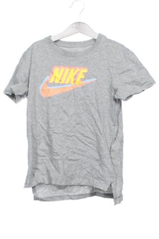 Dziecięcy T-shirt Nike, Rozmiar 6-7y/ 122-128 cm, Kolor Szary, Cena 53,99 zł