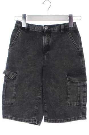 Παιδικό κοντό παντελόνι LC Waikiki, Μέγεθος 8-9y/ 134-140 εκ., Χρώμα Γκρί, Τιμή 7,00 €